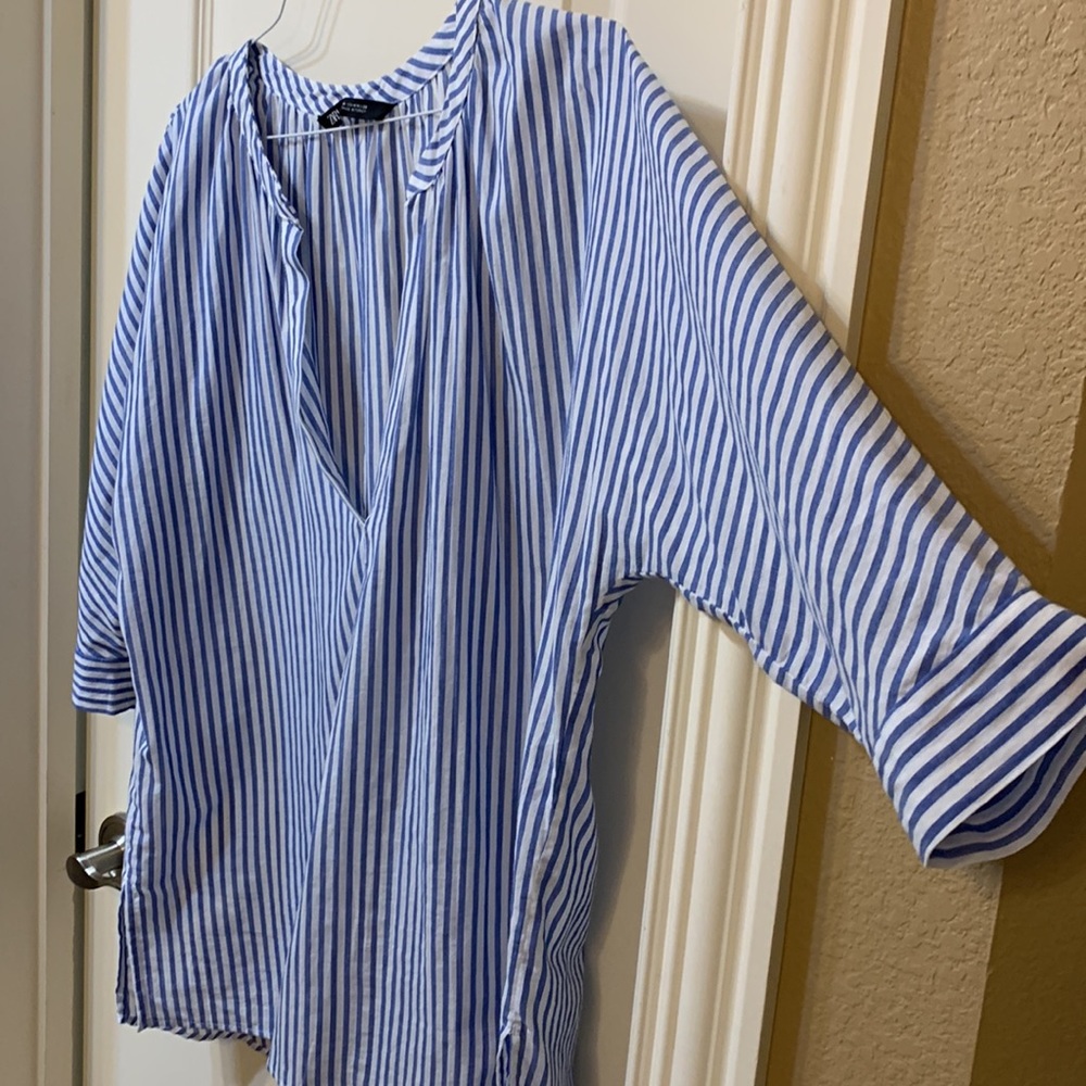 Zara Women’s V-Neck 3/4 Dolman Sleeve Blue & White Striped Hi-Low Tunic Top - Picture 2 of 7